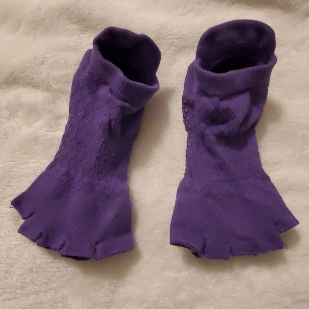 toesox grip socks